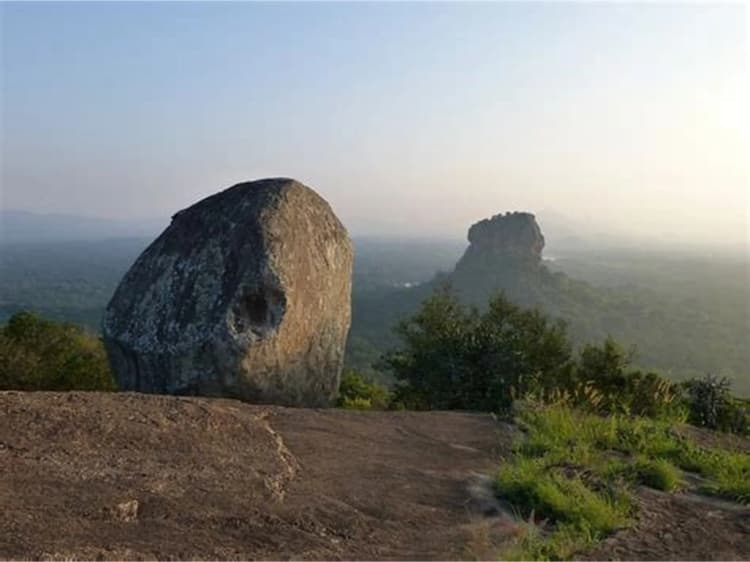 Village Trek & Pidurangala Hike